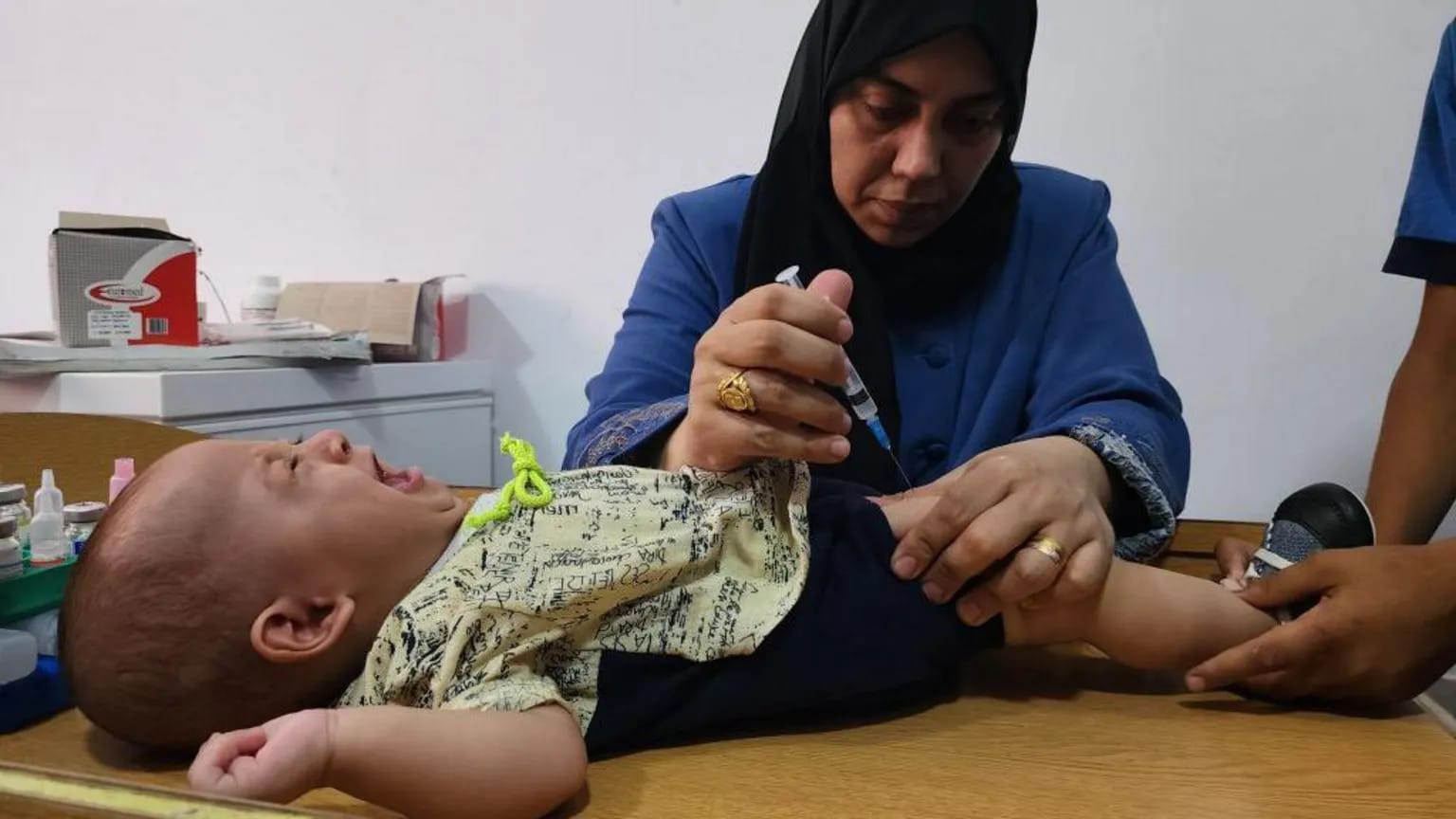 Israel affirms taking a break for the polio vaccination campaign