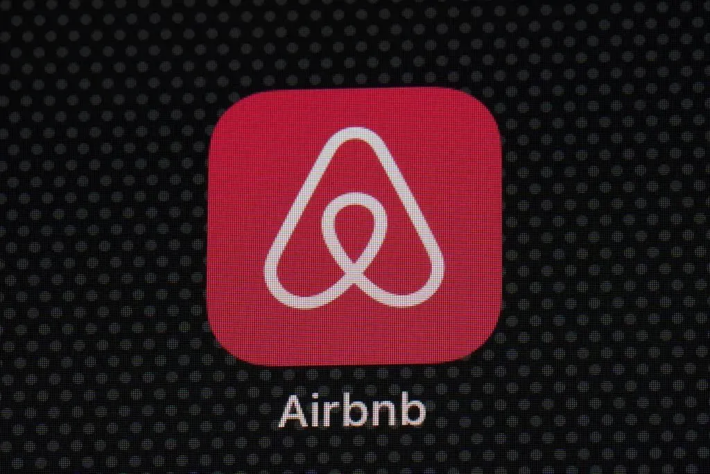 Airbnb guest felt sick after she says found hidden camera