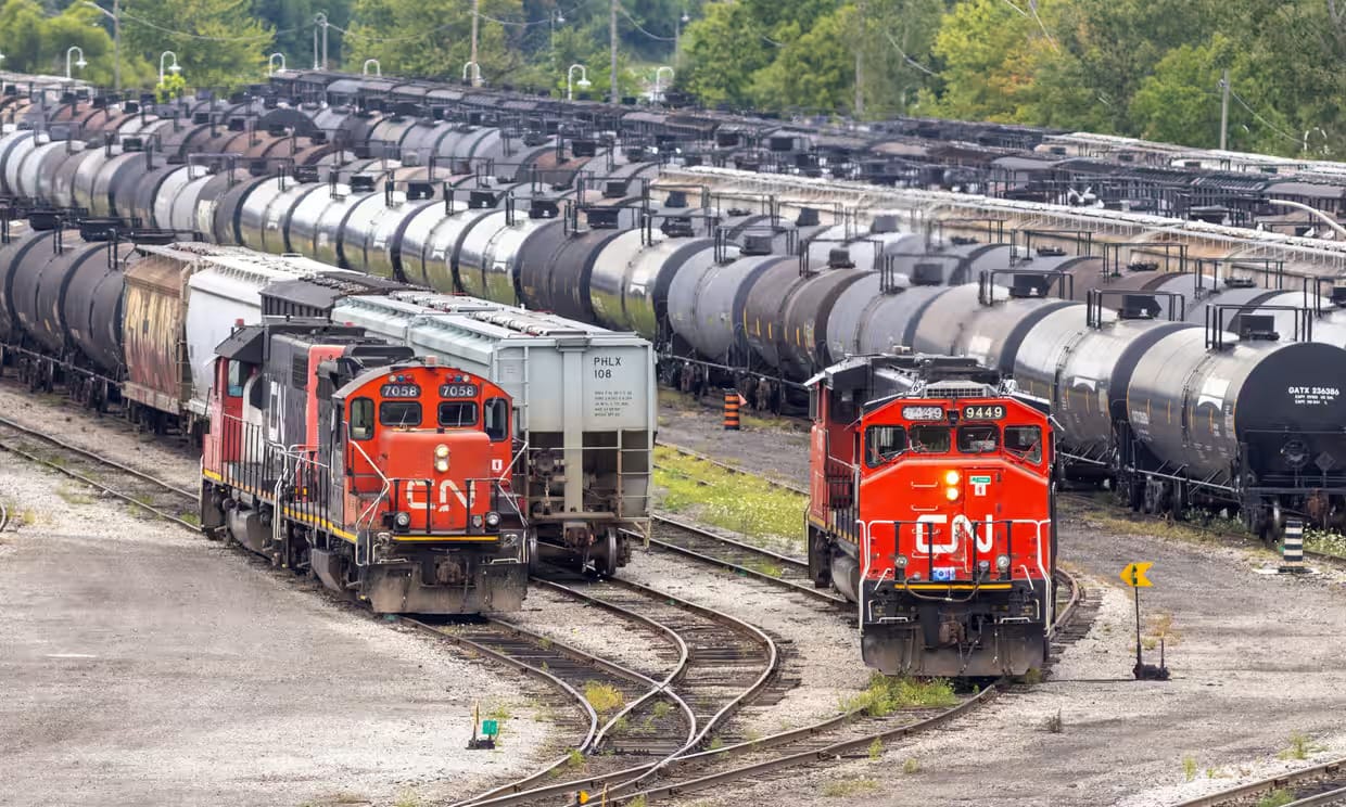 CN, CPKC shut out rail workers following unsuccessful union negotiations.