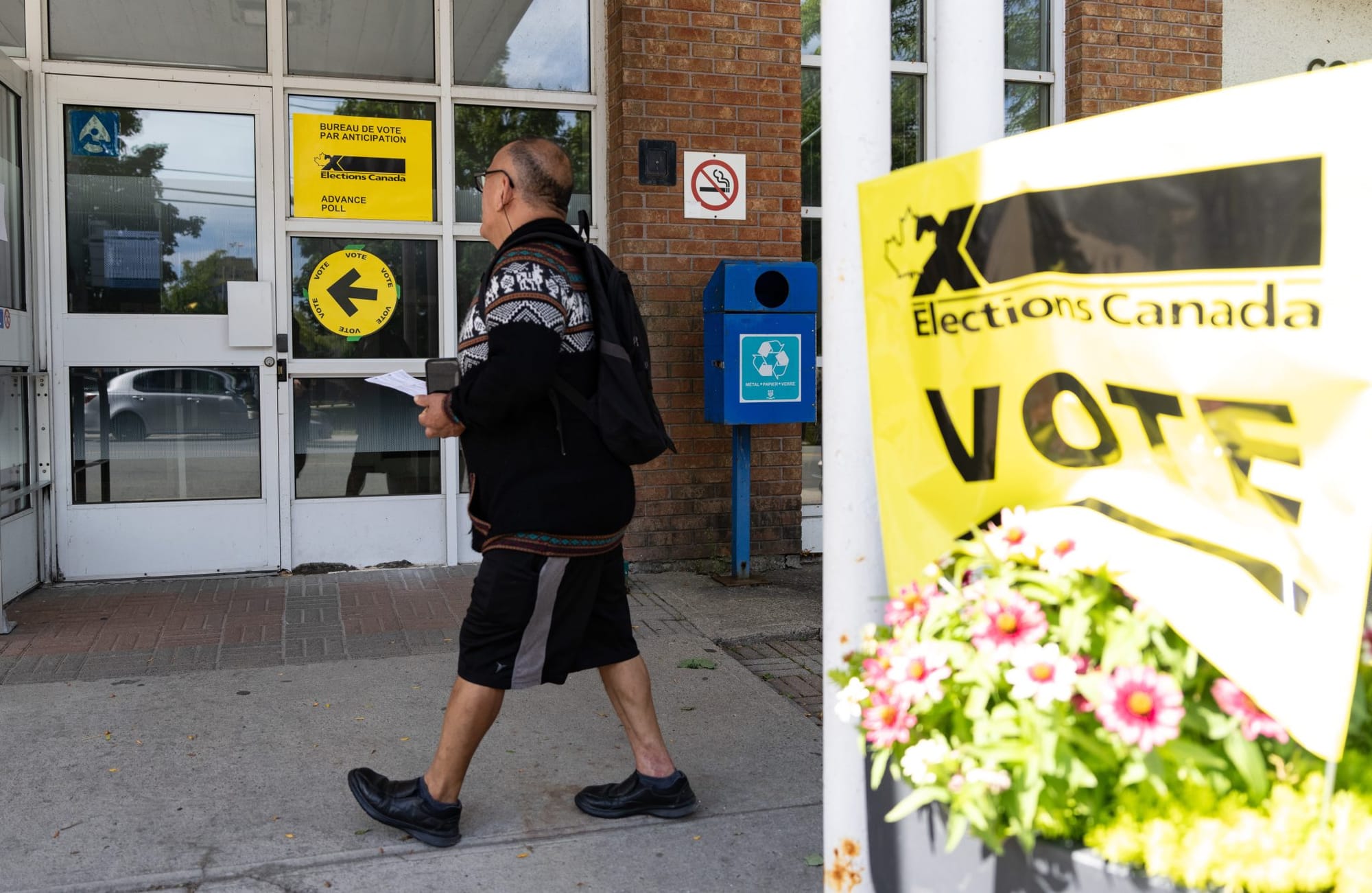 Voters in Montreal's byelections flock to the polls