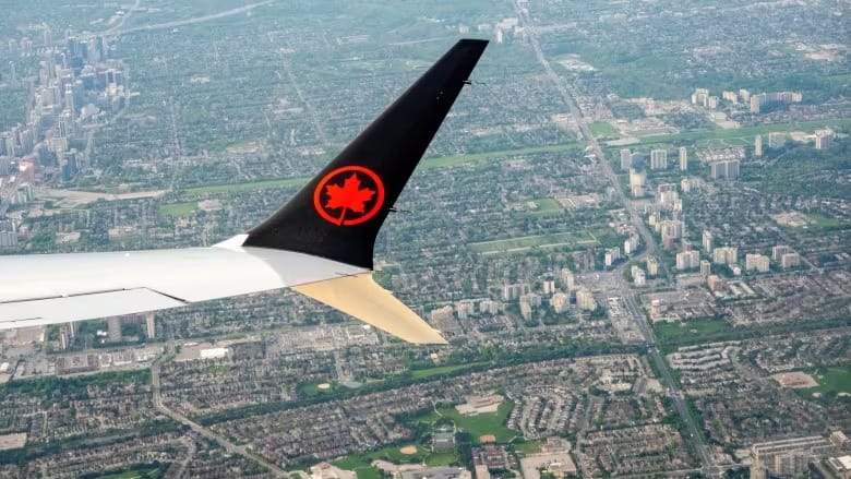 Air Canada pushes for government intervention as clock ticks down on labour talks