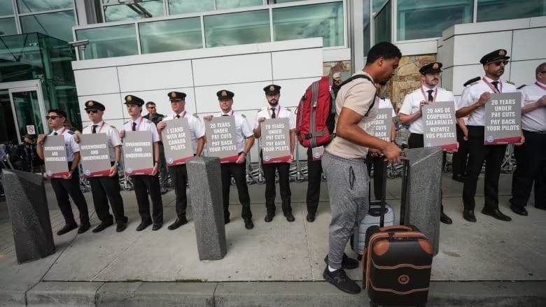 Amid threat of Air Canada pilots strike, what should you do if your flight gets cancelled?