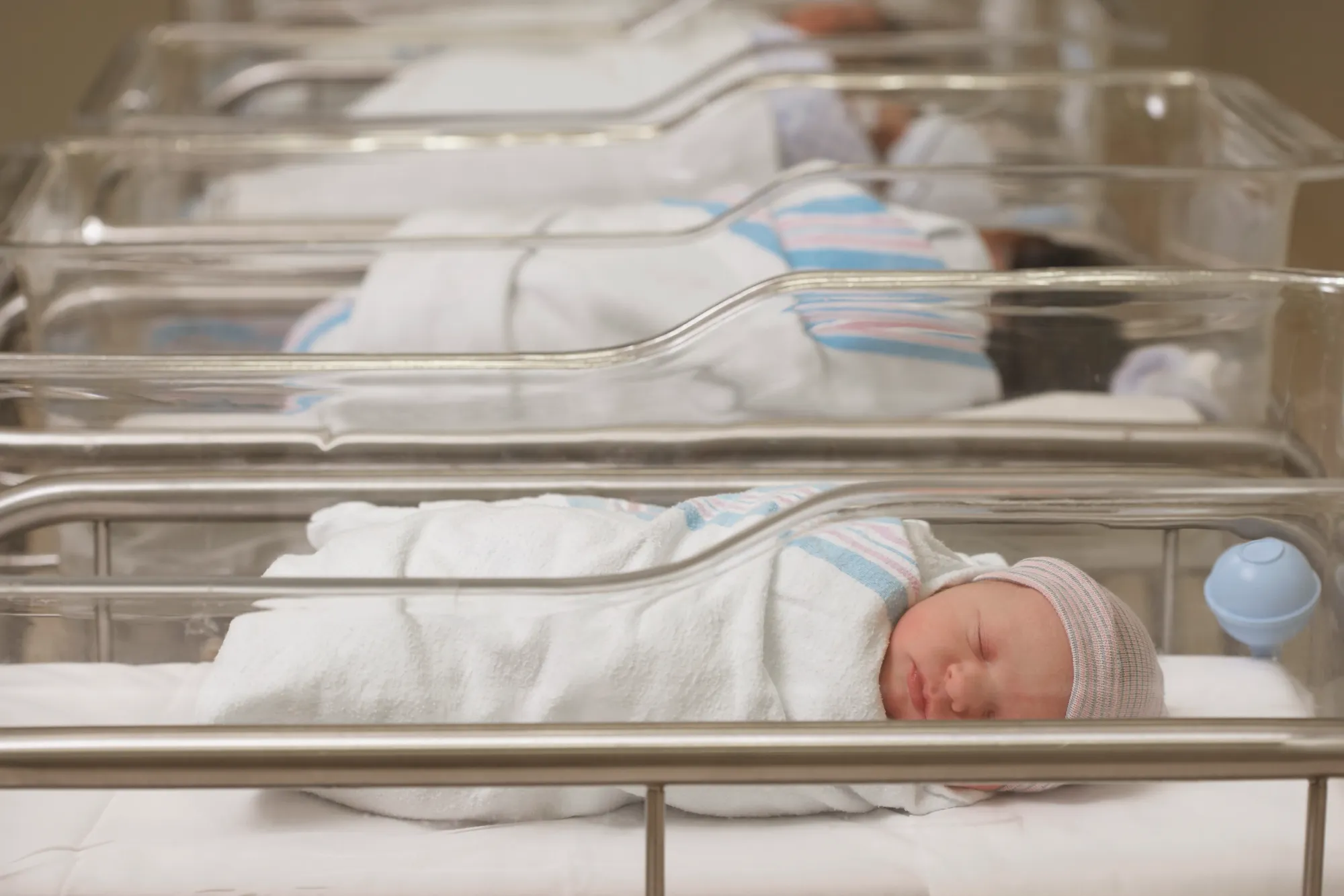 Canada’s fertility rate has hit a record low. What’s behind the drop?