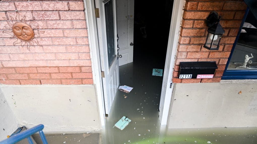 Basement apartments should be banned in flood-prone areas, Montreal official says