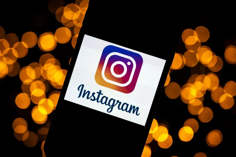 Instagram makes teen accounts private as pressure mounts