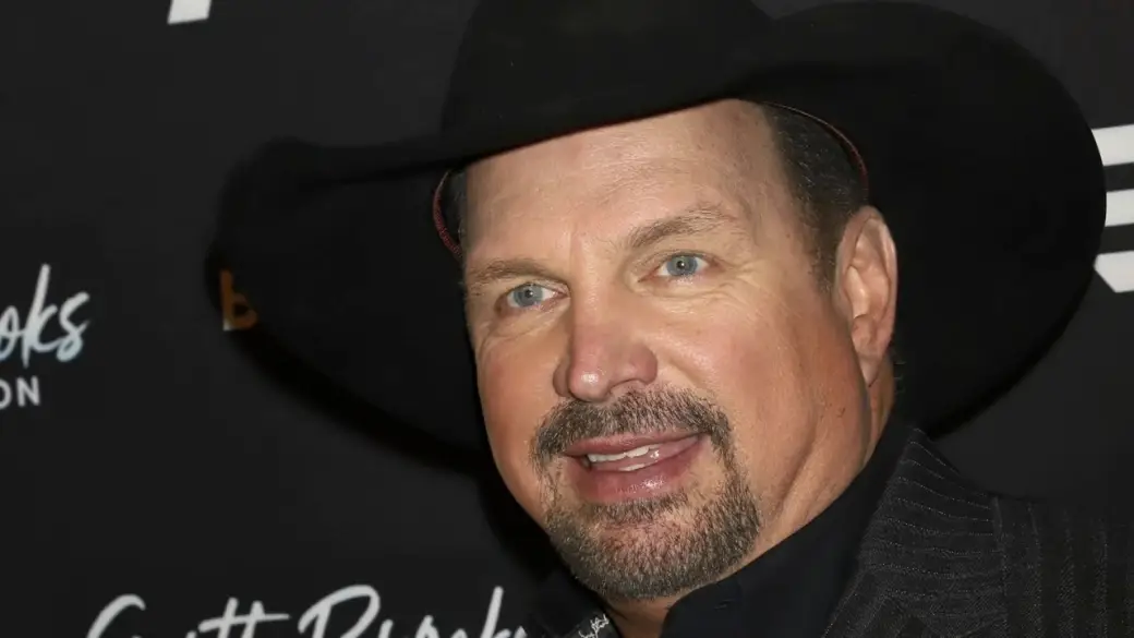 Garth Brooks names rape accuser, says she’s blackmailing him for millions