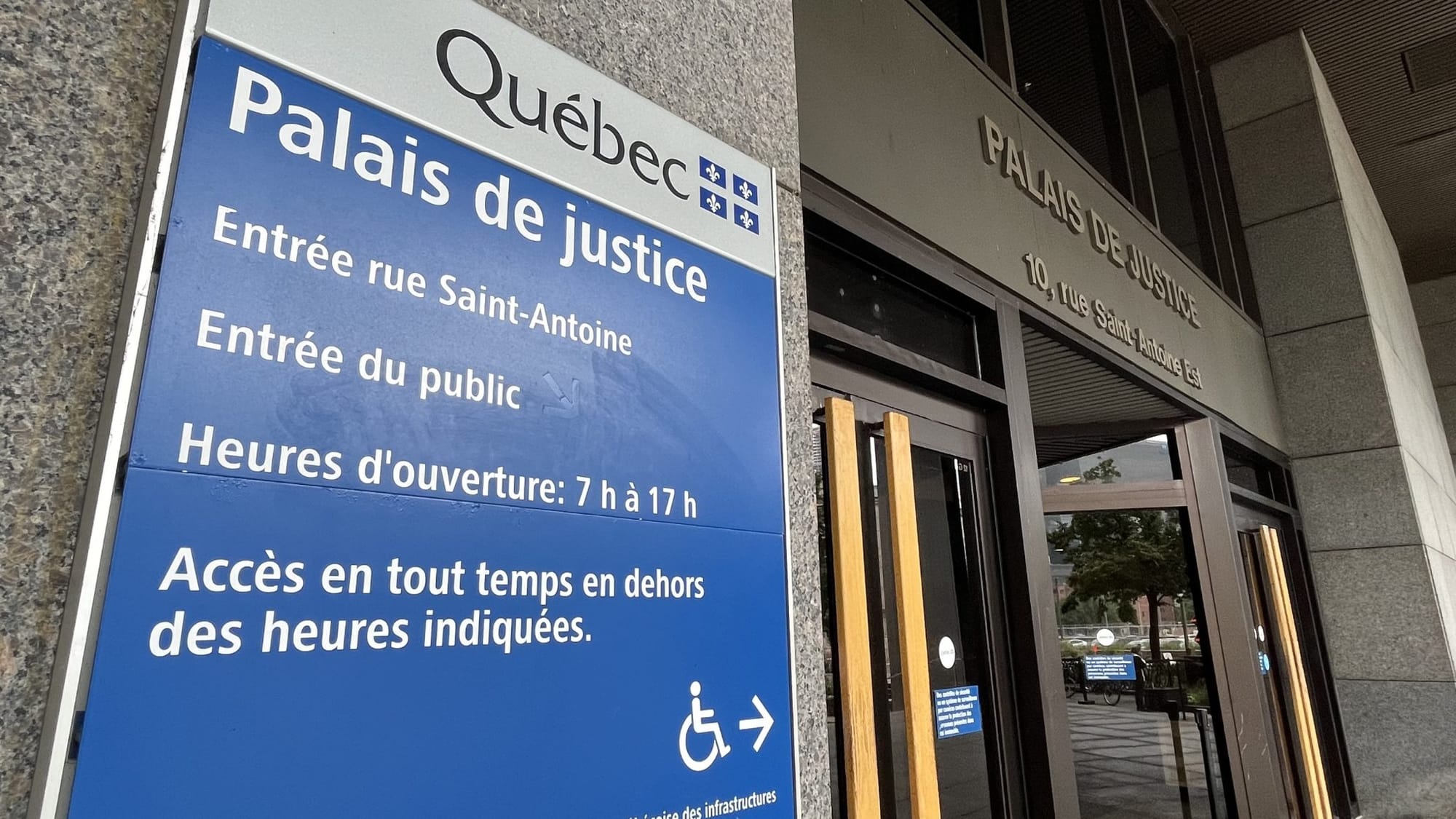 Quebec's bilingual communities are unsuccessful in their attempt to halt the implementation of language laws