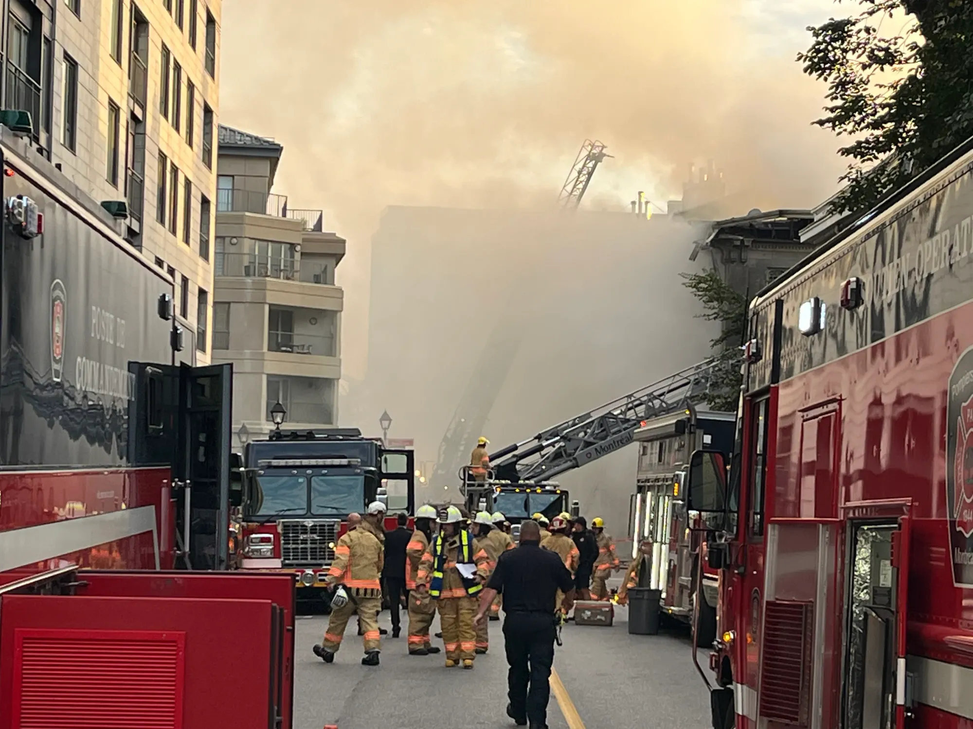 5-alarm fire in Montreal’s Old Port sends 1 to hospital with severe burns