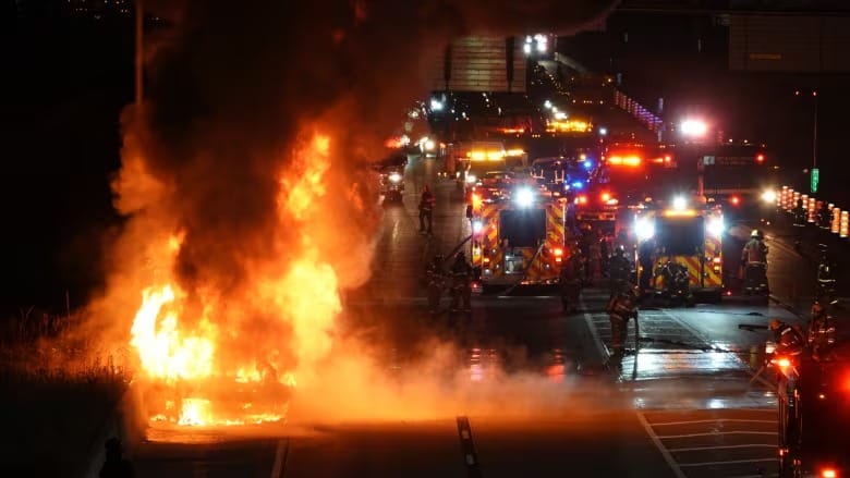 Tanker truck carrying fuel catches fire on Highway 20 East in Montreal