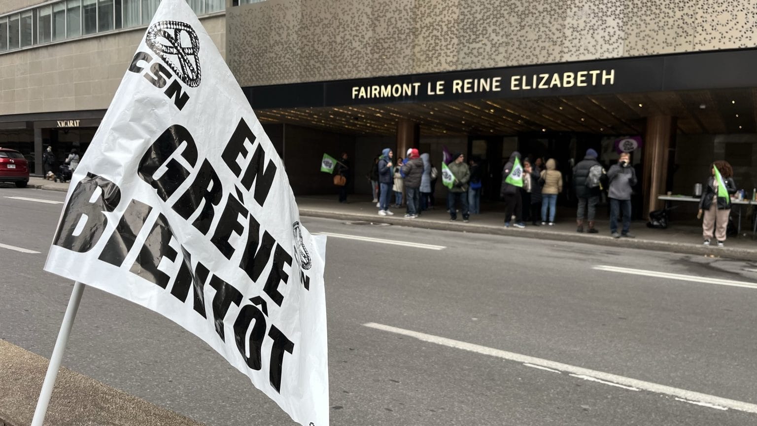 Queen Elizabeth hotel locks out unionized workers in Montreal