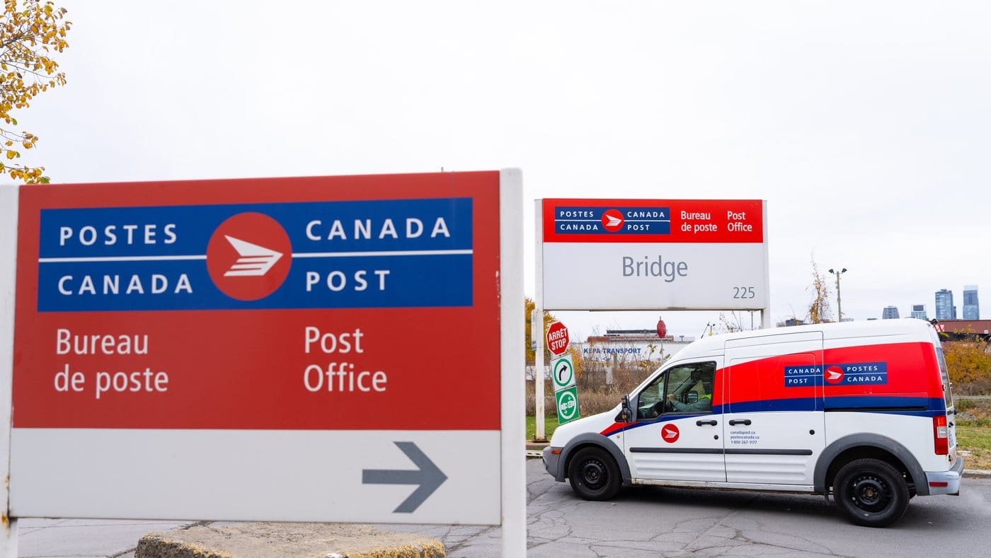 Canada Post, union, disagree over weekend delivery following weekend talks