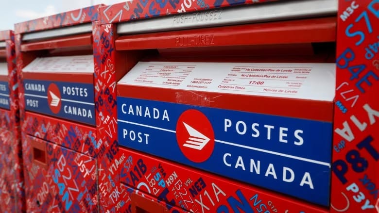 Canada Post says strike threat is already affecting revenue