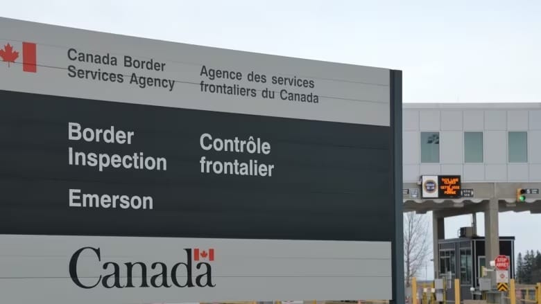 Canada-U.S. border hours to change at 35 ports of entry in new year