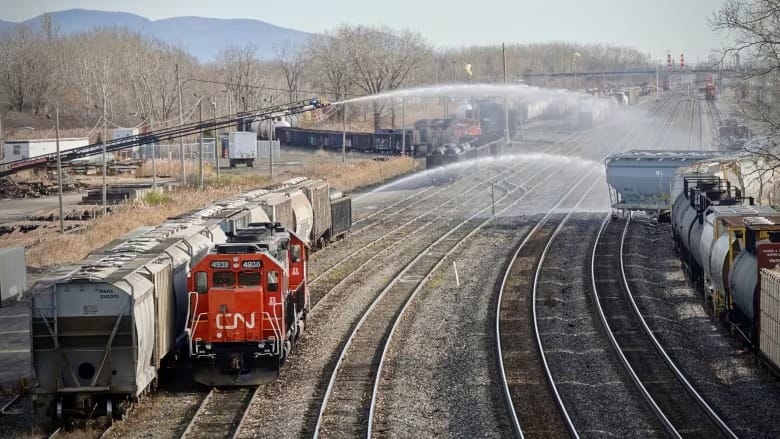 Restrictions lifted in Longueuil, Que., after train derailment