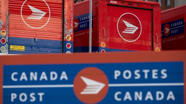 Canada Post strike leaves Canadians, foreign nationals stuck waiting for critical documents