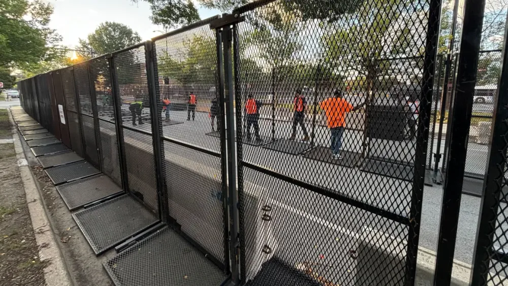 New fencing goes up outside DNC a day after pro-Palestinian protesters breach outer barrier post image