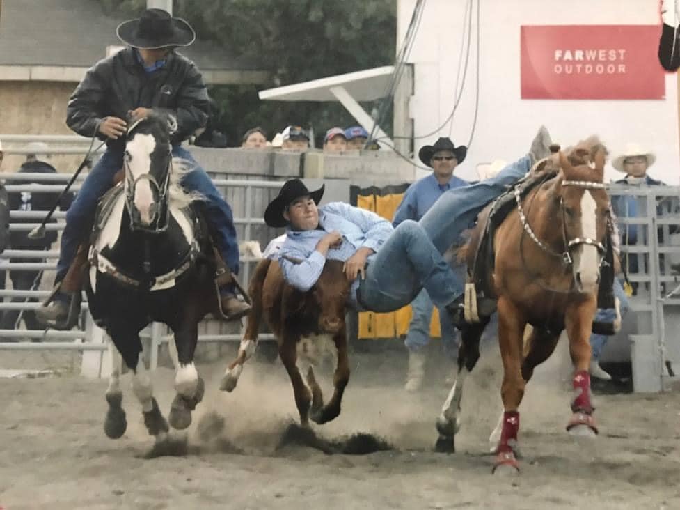 Man who died after being apprehended at a hotel in Calgary was recognised as a member of the Blood Tribe post image