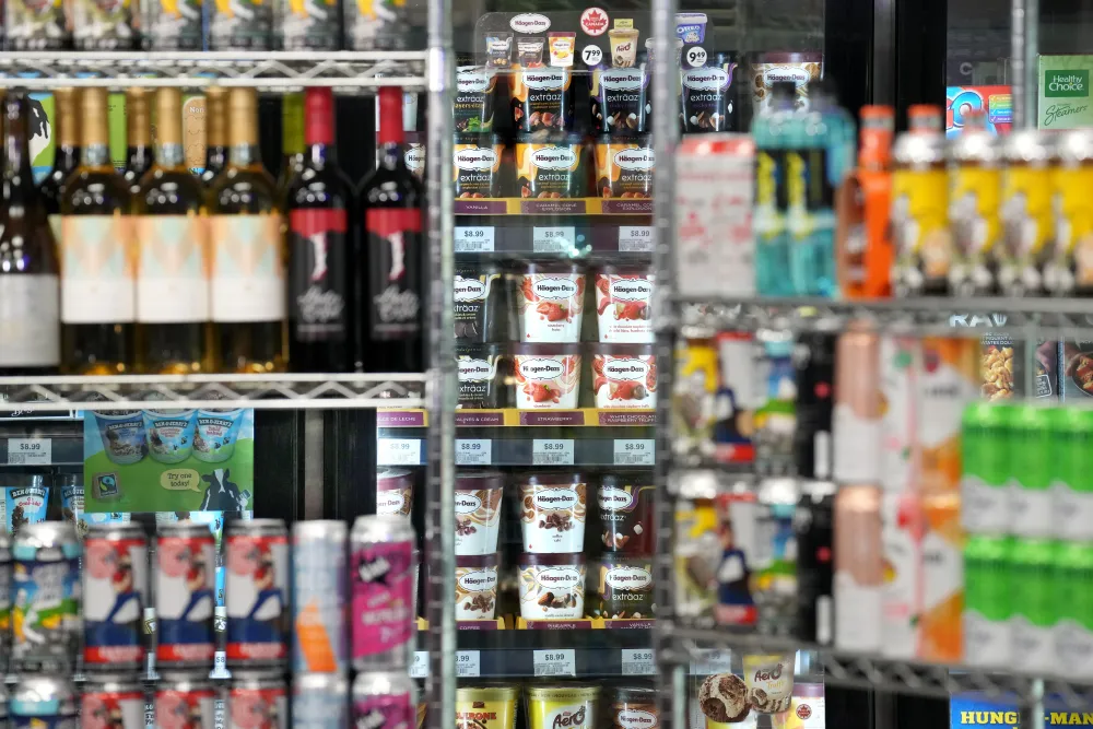 Alcohol potentially a ‘saving grace’ for Ontario convenience stores as sales begin post image