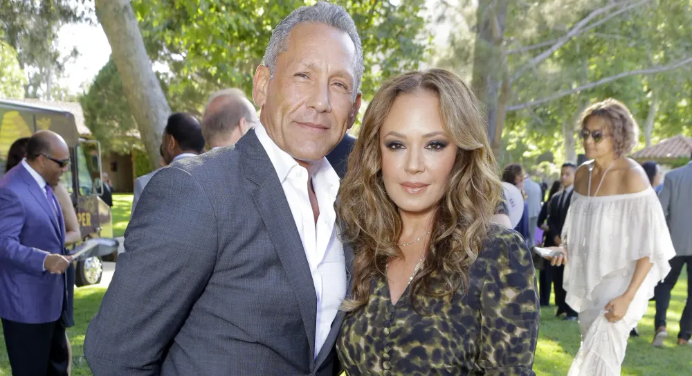 Leah Remini and Angelo Pagán announce divorce after 21 years of marriage post image