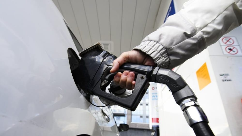 In Nova Scotia, the price of diesel rises while that of petrol falls somewhat post image