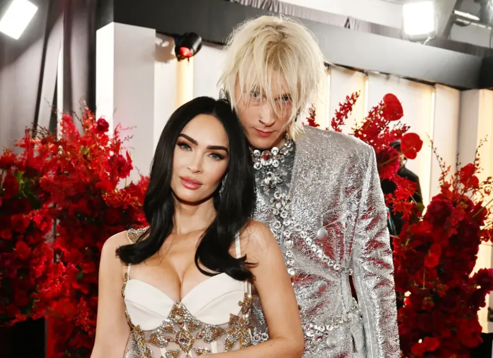 Megan Fox and Machine Gun Kelly are expecting a baby post image