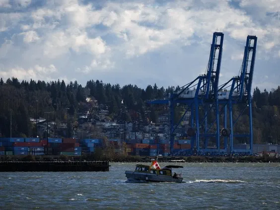 B.C. ports shuttered as lockout takes hold in latest labour dispute post image