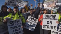 Service Canada holding 85,000 passports as Canada Post strike continues post image